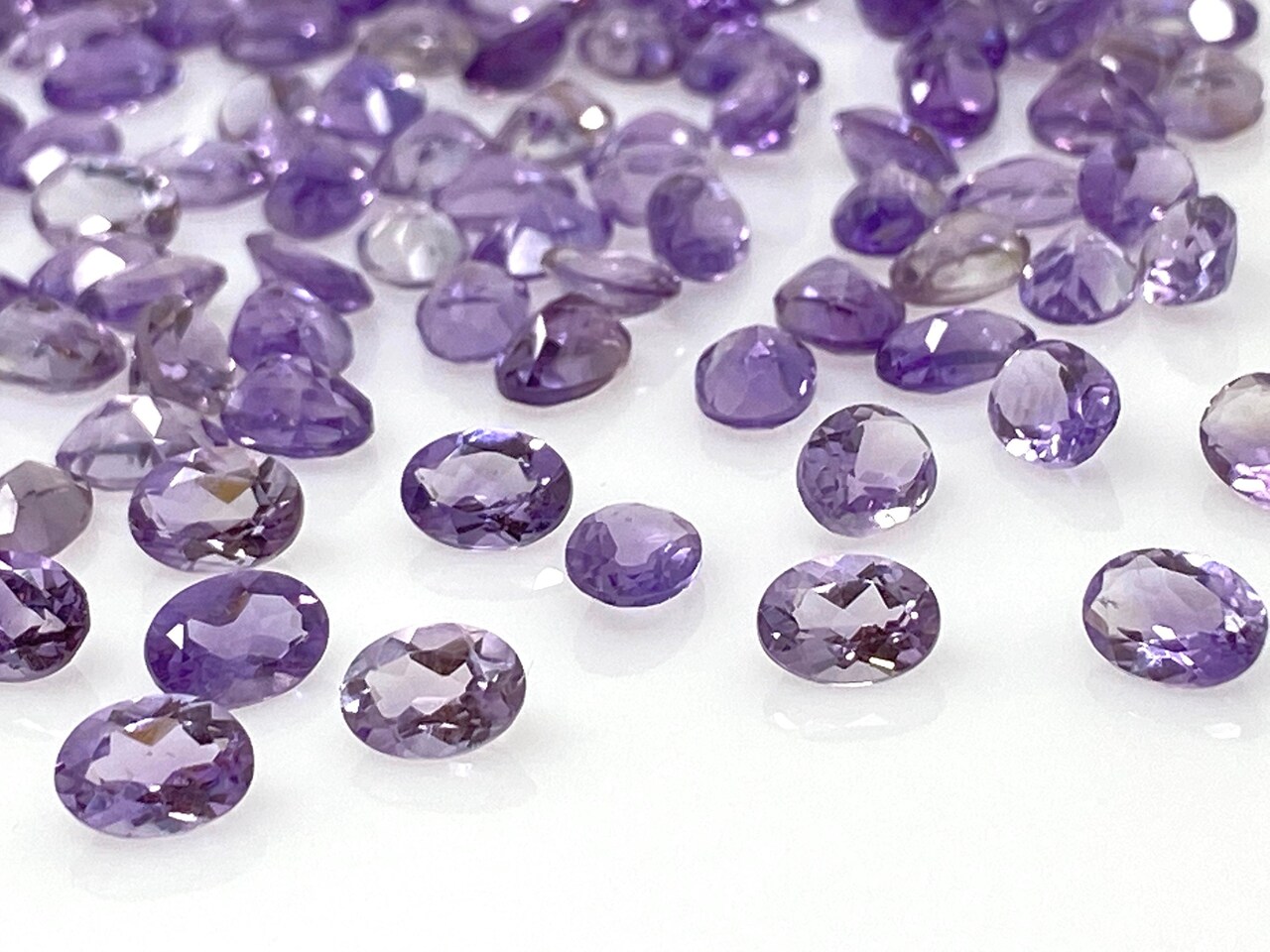 Natural Amethyst and Genuine Cut Stone, Oval Gemstones, 7mmx 5mm, Purple - 10 Pieces